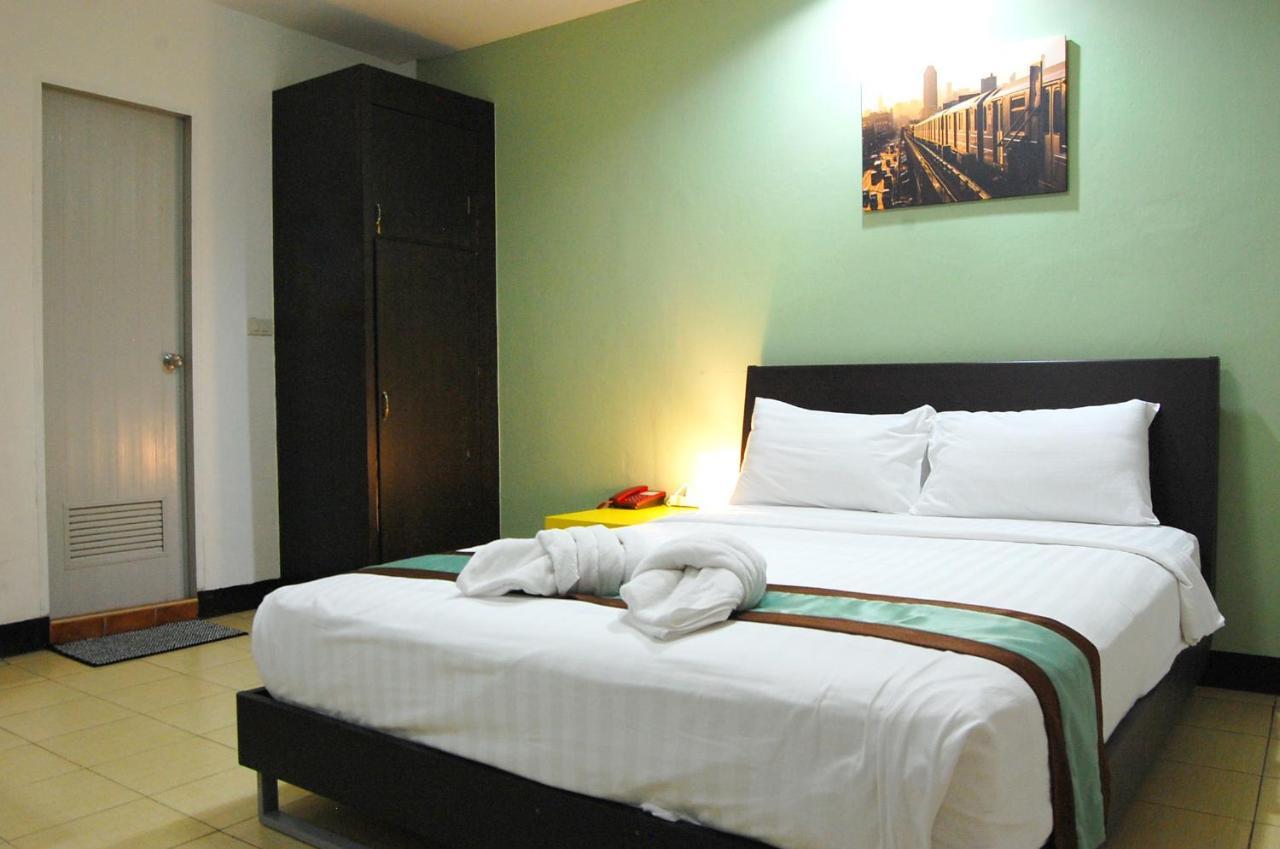 Yadoya @ Thonglor Hotel Bangkok Exterior foto