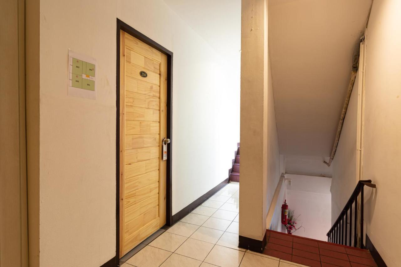 Yadoya @ Thonglor Hotel Bangkok Exterior foto